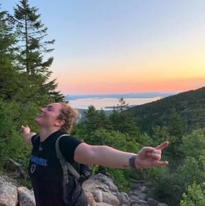 Meet your Posher, Dani